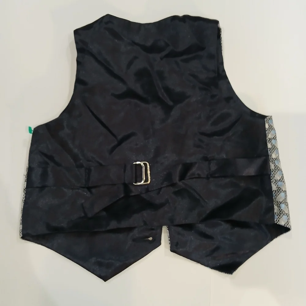 Carter's Kids' Geometric Vest - Black and White Size 12M